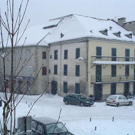 Marie Maxi 2 Adultes Et 2 Enfants - Linge Toilette Et Literie Et Menage Inclus Dans Le Tarif Apartment Laruns Exterior photo